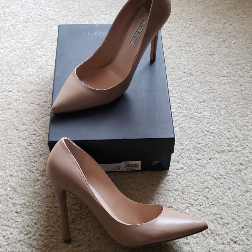 Tony Bianco nude pumps. sz 10